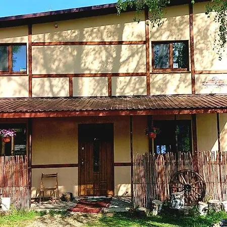 Guest House Pisnya Karpat Skole Exterior photo